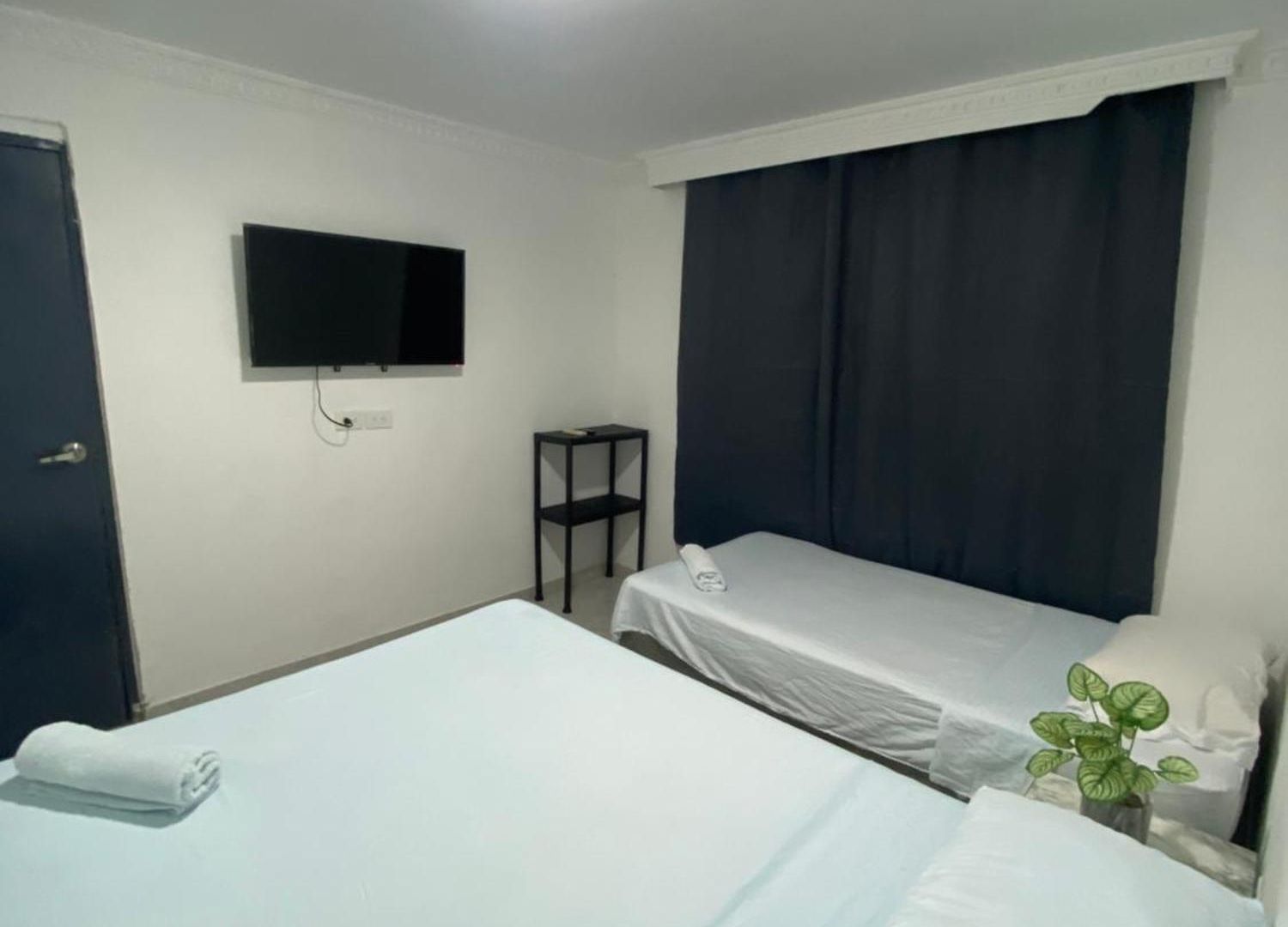 Cerca Al Aeropuerto #6 Guest house 4*