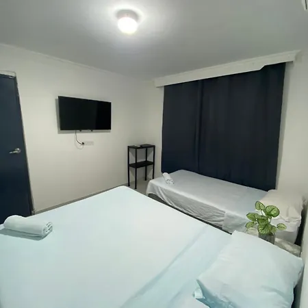 Cerca Al Aeropuerto #6 Guest house 3*